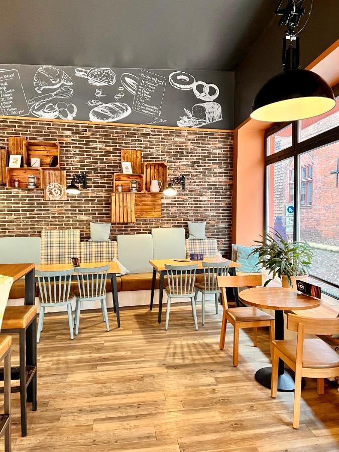 Pension Altstadt Moench In Top Lage Preis Inclusive 5 Prozent Bettensteuer Und Fruehstueck Штральзунд Экстерьер фото