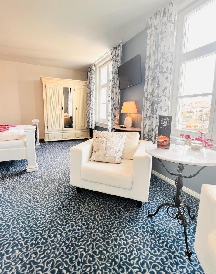Pension Altstadt Moench In Top Lage Preis Inclusive 5 Prozent Bettensteuer Und Fruehstueck Штральзунд Экстерьер фото